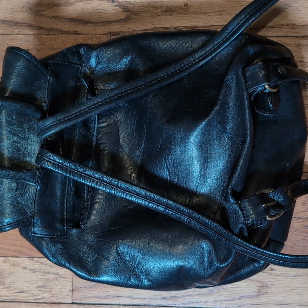 Vtg Women's Black Leather Drawstring Backpack Flap Buckle Plaid Lining HC India - Picture 8 of 8